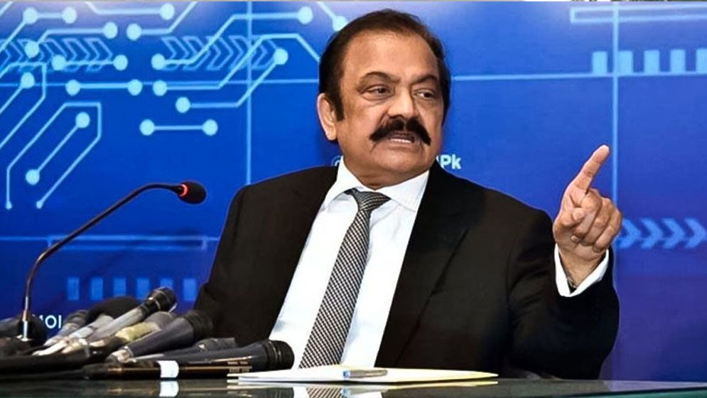 ‘আন্দোলনে নামলেই আটক’, পিটিআইকে হুঁশিয়ারি সানাউল্লাহর