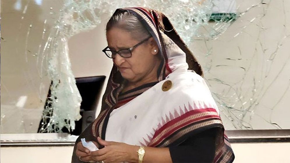 হাসিনা সরকারের নজিরবিহীন লুটপাট, এখনো সংকট কাটেনি শিল্প খাতে