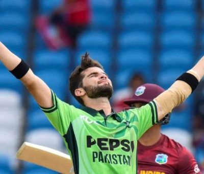 ১ ম্যাচে ২ বিশ্বরেকর্ড গড়লেন আফ্রিদি