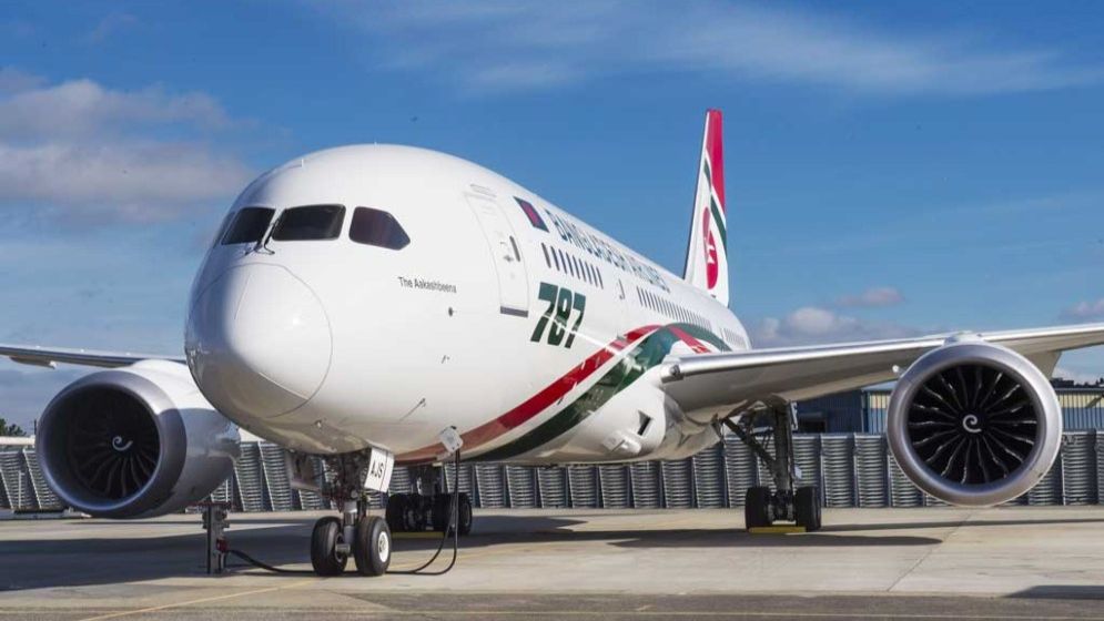 যান্ত্রিক ত্রুটি, ২৬২ যাত্রীসহ রোমে আটকা বিমানের ড্রিমলাইনার