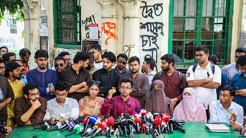 নিজেদের ধর্ষণ-চাঁদাবাজি ঢাকতে ‘দায় চাপানোর রাজনীতি’ করছে ছাত্রদল